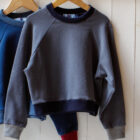 felpa girocollo per bambina blu e grigia Carola RISI Milano