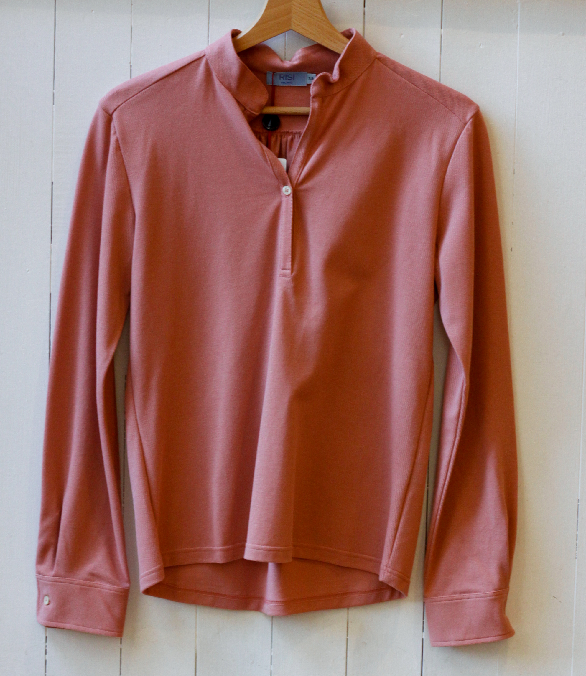 Polo da donna con colletto alla coreana variante rosa Orsetta Risi Milano