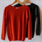 maglione con scollo a barchetta in cashmere pullover modello Jago Risi Milano