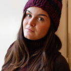 cappellino in lana lavorato a maglia grossa modello Ilario sciarpa in lana e cashmere modello Aquilina RISI Milano RISI Milano