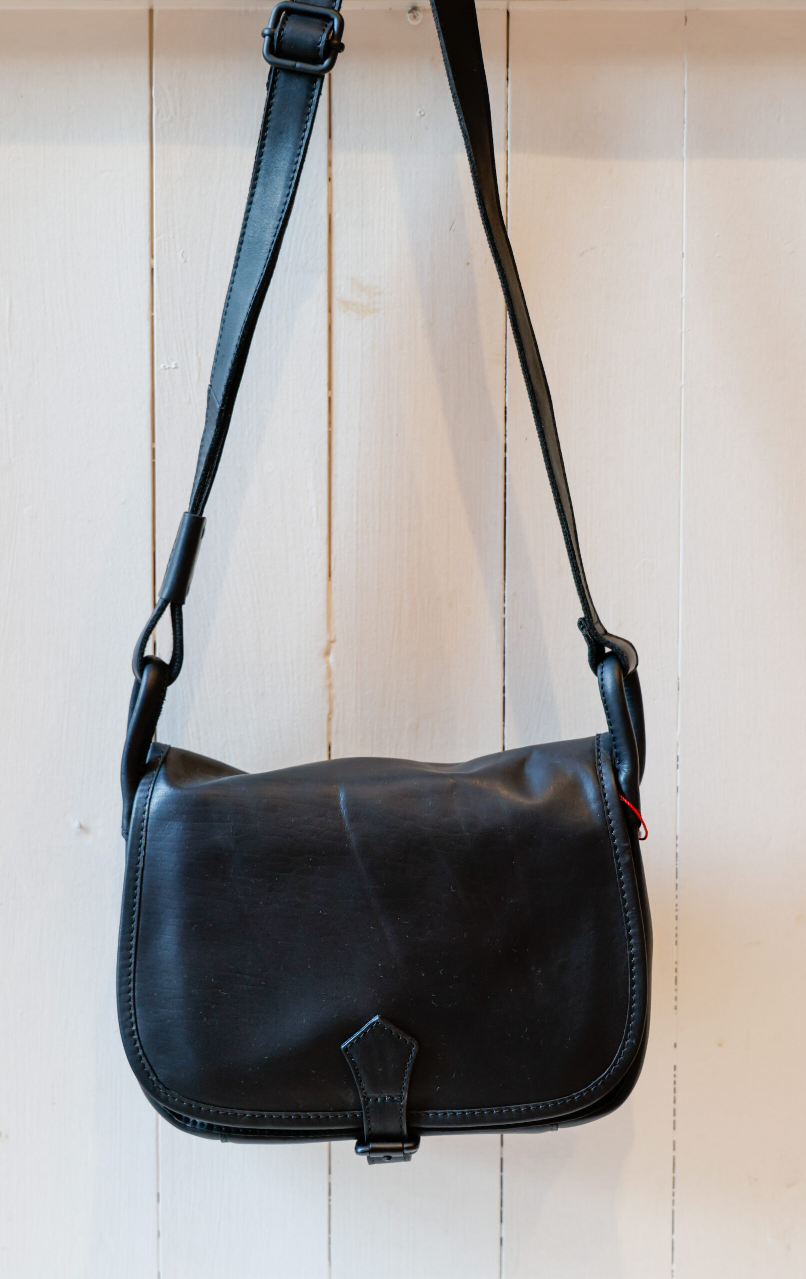 Borsa da donna a tracolla in pelle, postina con patella, modello Tessa RISI Milano