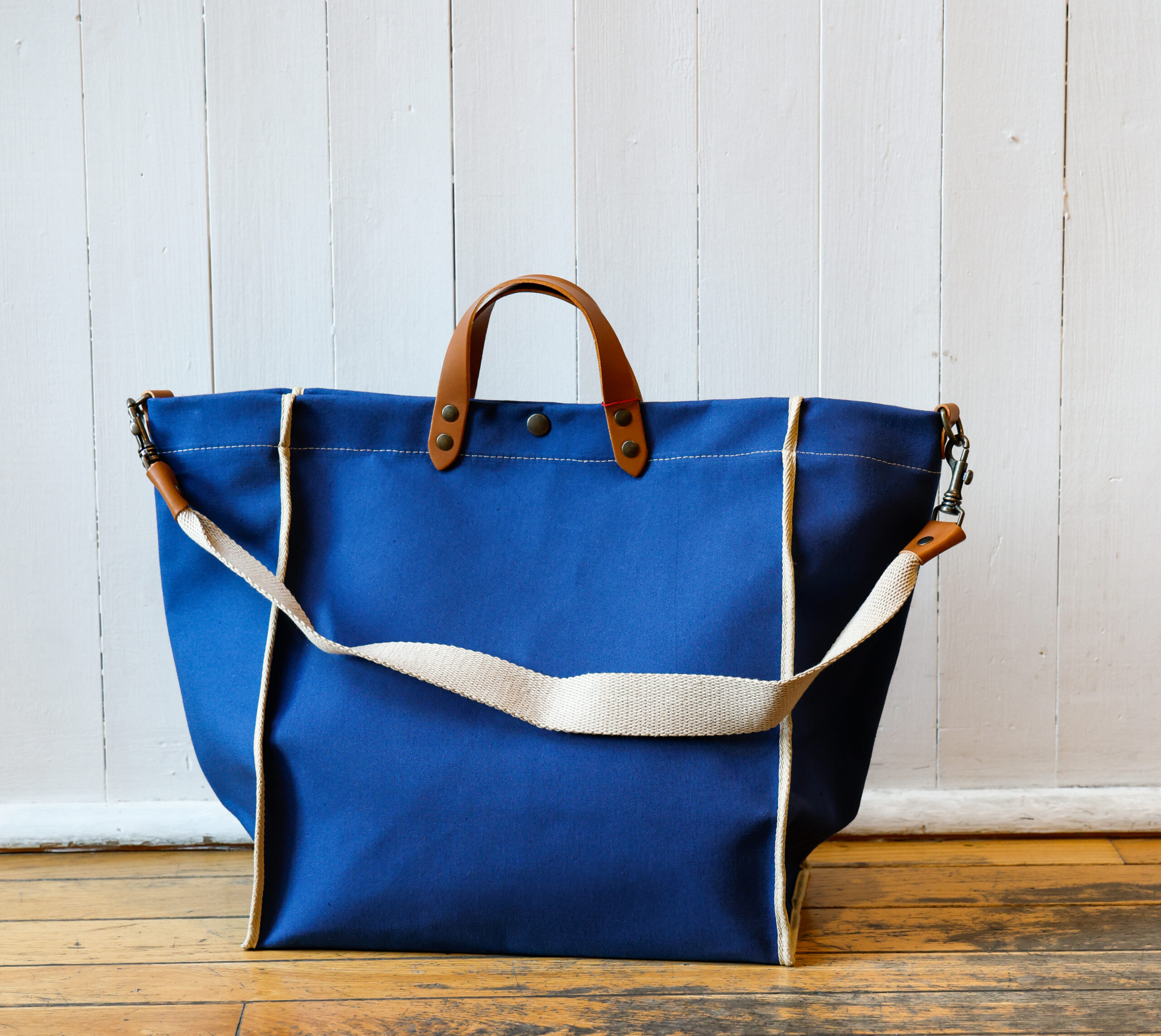 Borsa in cotone e cuoio a mano e a tracolla Deanna