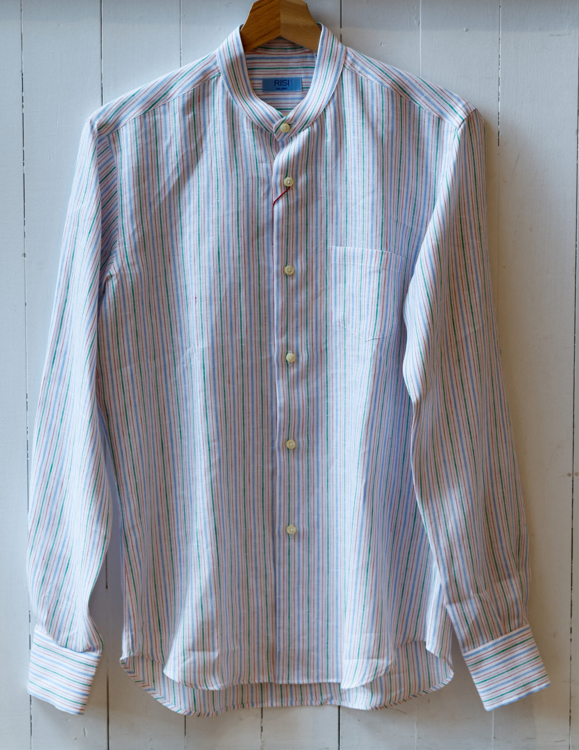 Camicia da uomo con collo alla coreana modello Marta negozio RISI Milano