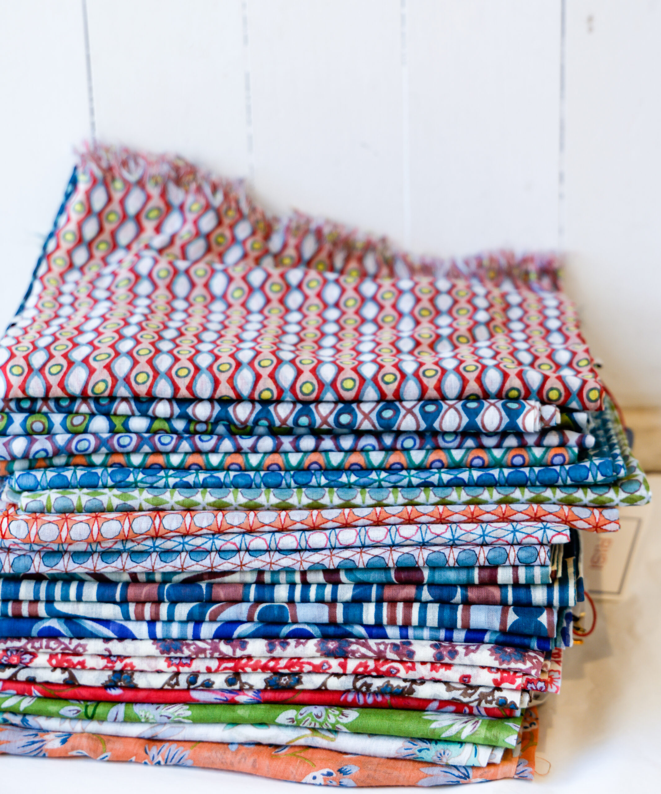 pareo o sciarpa in morbido cotone fantasia Alfonso a Risi a Milano.