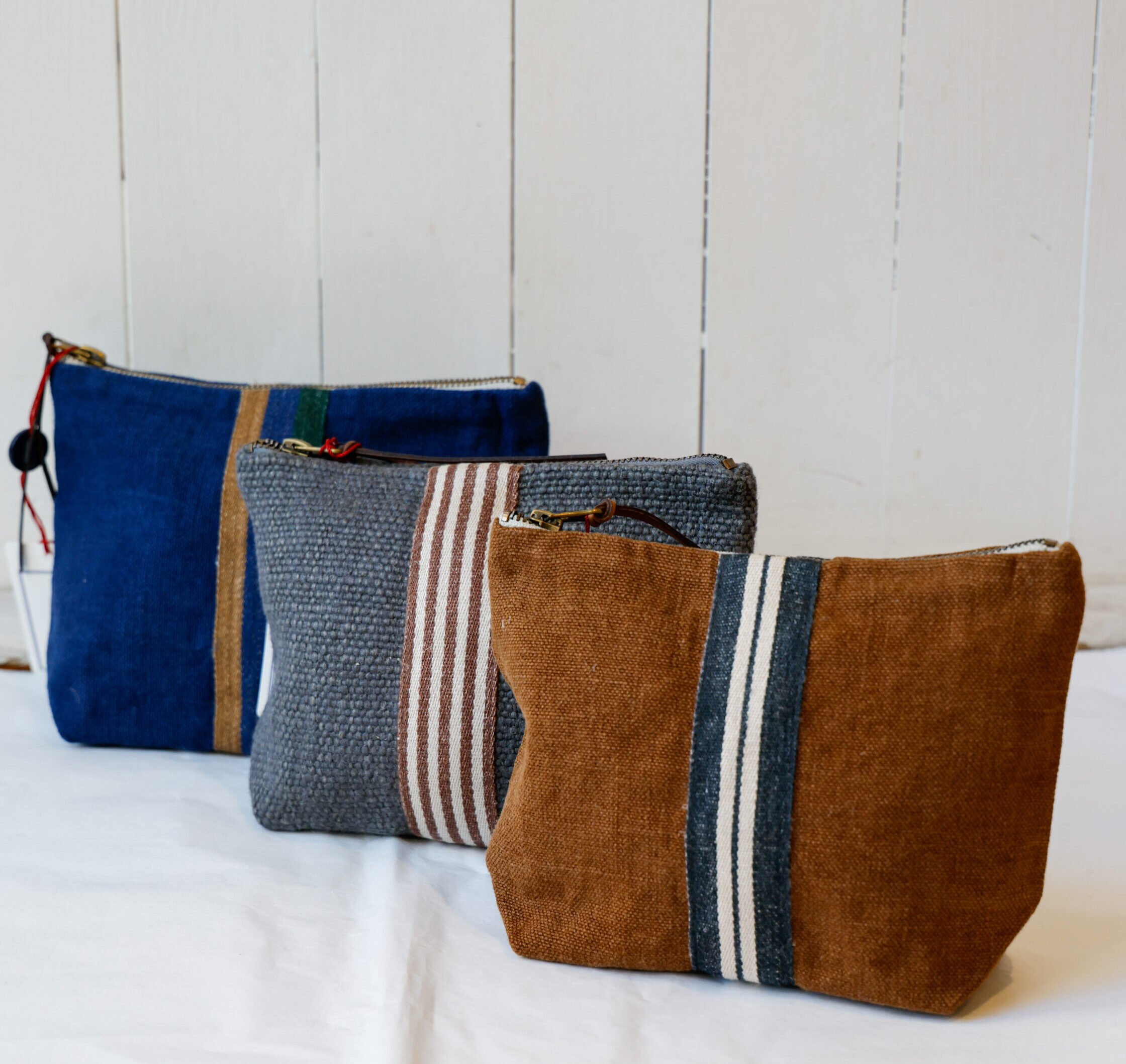 borsa a mano, pochette in lino modello Vania negozio RISI Milano