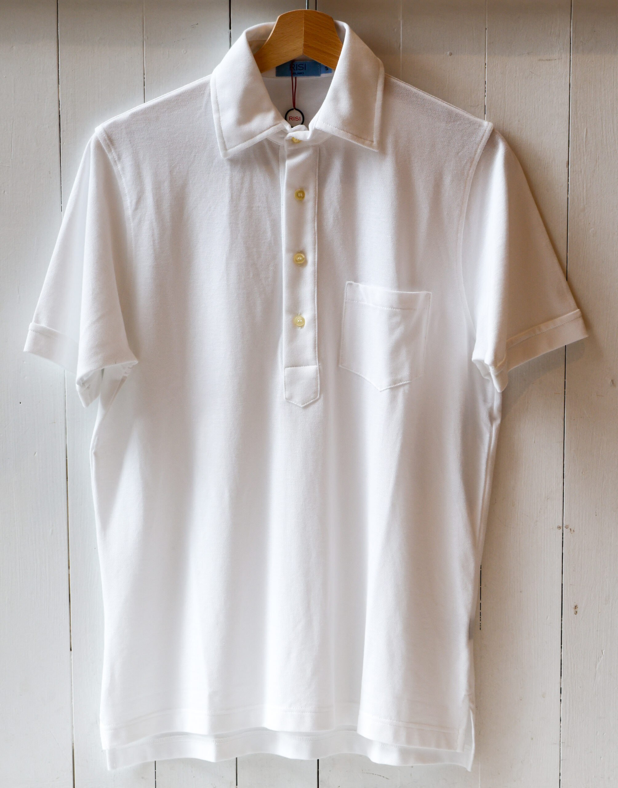 polo da uomo manica corta, colletto francese piquet e misto lino modello Anna negozio RISI Milano